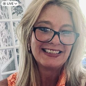 Meet your Posher, Sonya